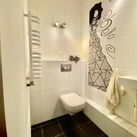 Praga By Esteum Host Apartment